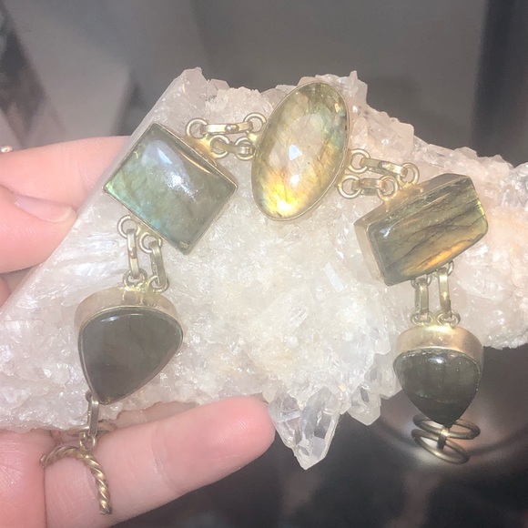 Labradorite Link Bracelet - Picture 2 of 7